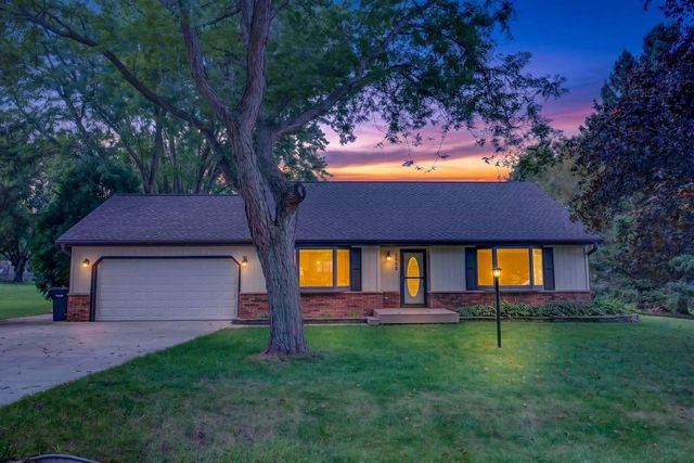 6229 Harvest Lane, Deforest, WI 53532