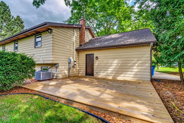 6229 Harvest Lane, Deforest, WI 53532