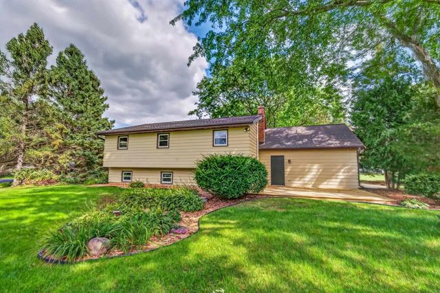 6229 Harvest Lane, Deforest, WI 53532