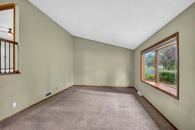 6229 Harvest Lane, Deforest, WI 53532