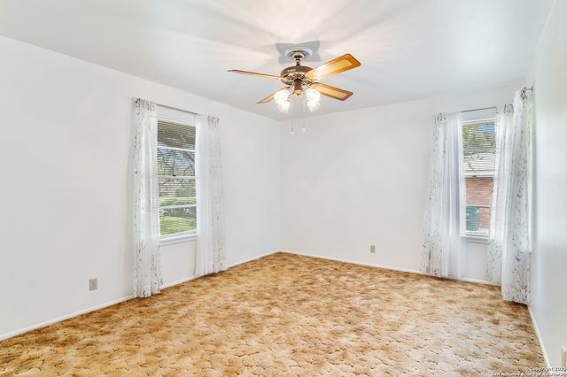 4706 Debbie Drive, San Antonio, TX 78222