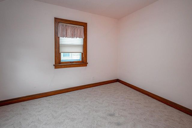 2941 N 72nd STREET, Milwaukee, WI 53210
