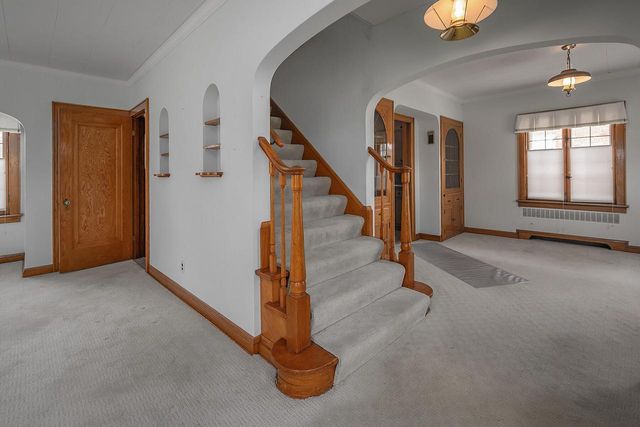 2941 N 72nd STREET, Milwaukee, WI 53210