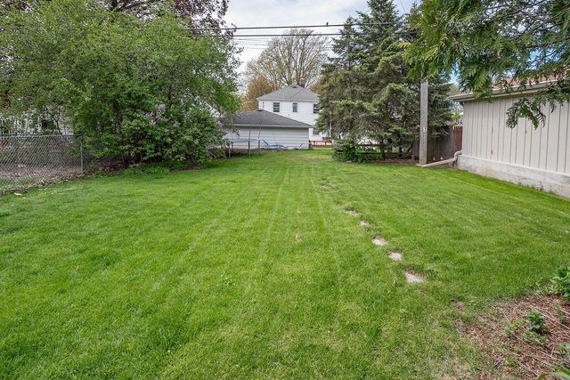 2941 N 72nd STREET, Milwaukee, WI 53210