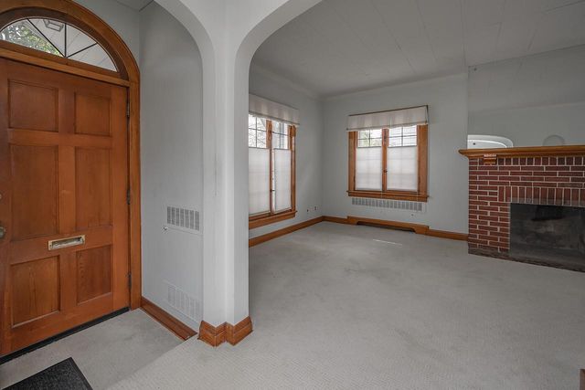 2941 N 72nd STREET, Milwaukee, WI 53210