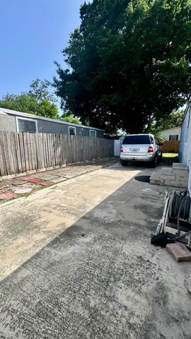 23039 Watergate Circle, Boca Raton, FL 33428