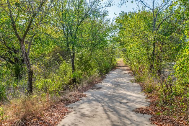 10812 County Road 1020, Burleson, TX 76028