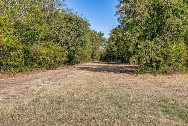 10812 County Road 1020, Burleson, TX 76028