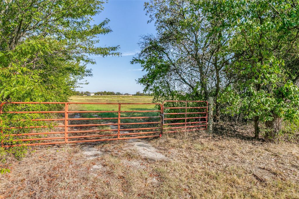 10812 County Road 1020, Burleson, TX 76028 — photo 2