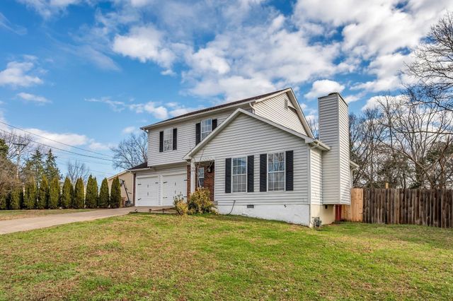 840 Bishopsgate Rd, Antioch, TN 37013