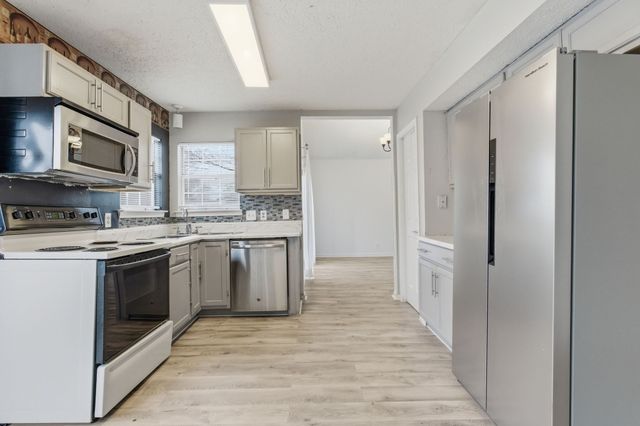 840 Bishopsgate Rd, Antioch, TN 37013