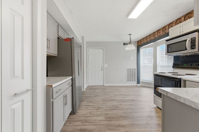 840 Bishopsgate Rd, Antioch, TN 37013