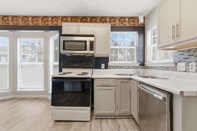 840 Bishopsgate Rd, Antioch, TN 37013