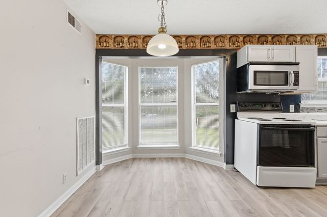 840 Bishopsgate Rd, Antioch, TN 37013