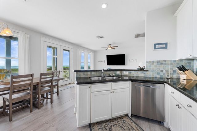 4219 Green Heron Drive, Galveston, TX 77554