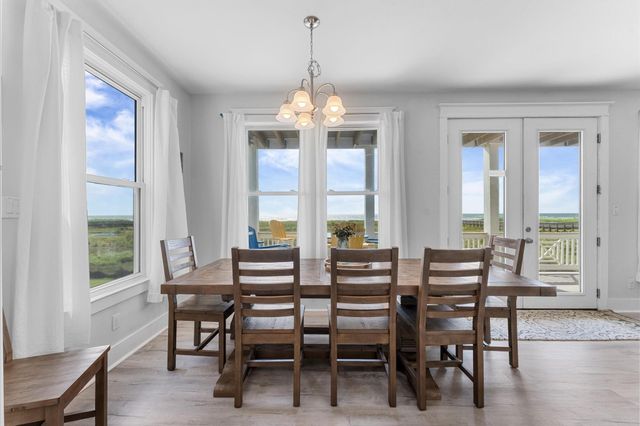 4219 Green Heron Drive, Galveston, TX 77554