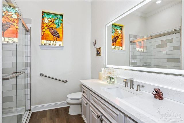 1894 Biscayne Cir Dr, Navarre, FL 32566