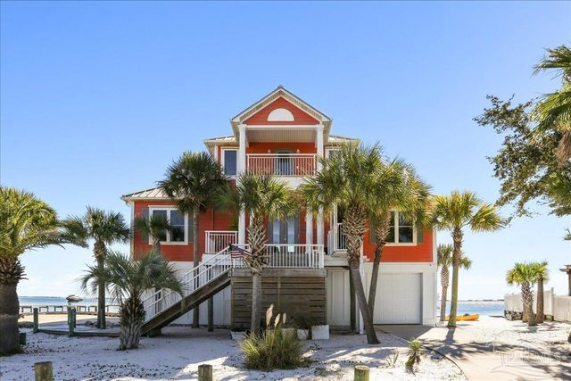 1894 Biscayne Cir Dr, Navarre, FL 32566