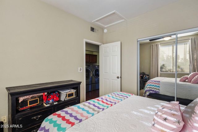 7009 E ACOMA Drive 2001, Scottsdale, AZ 85254