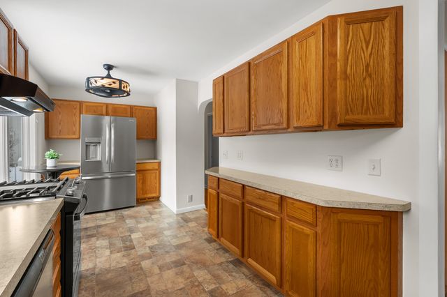 2229 W Osterhout Avenue, Portage City, MI 49024