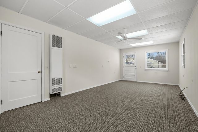 2229 W Osterhout Avenue, Portage City, MI 49024