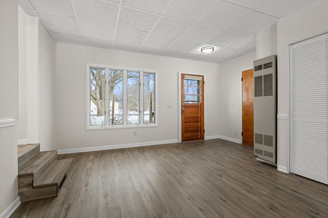 2229 W Osterhout Avenue, Portage City, MI 49024