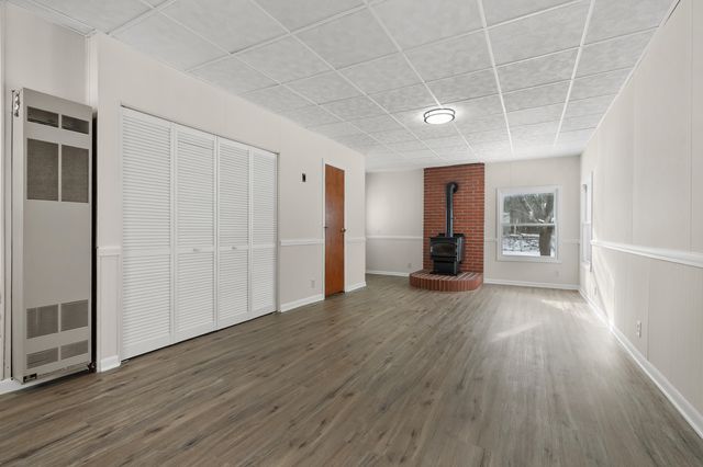 2229 W Osterhout Avenue, Portage City, MI 49024