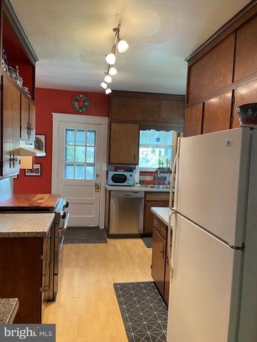 1048 ELWOOD AVE, Lancaster, PA 17603