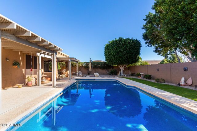 6209 W Oraibi Drive, Glendale, AZ 85308