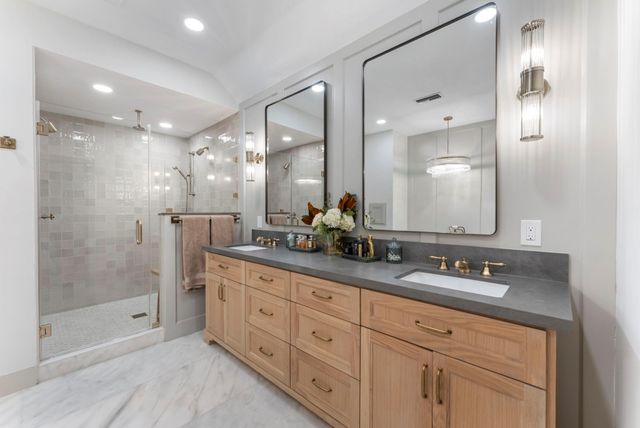 15585 Bedford Lane, Conroe, TX 77384