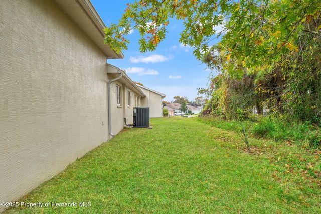 13375 Newcastle Avenue, Spring Hill, FL 34609