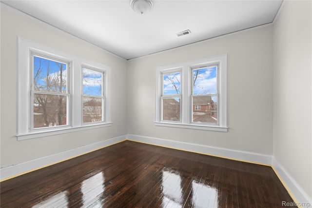 3334 Fullerton Street, Detroit, MI 48238