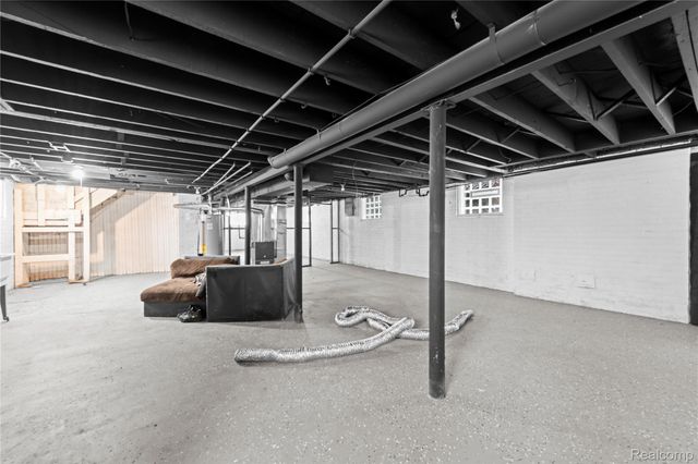 3334 Fullerton Street, Detroit, MI 48238