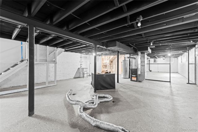 3334 Fullerton Street, Detroit, MI 48238