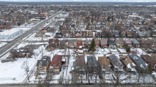 3334 Fullerton Street, Detroit, MI 48238