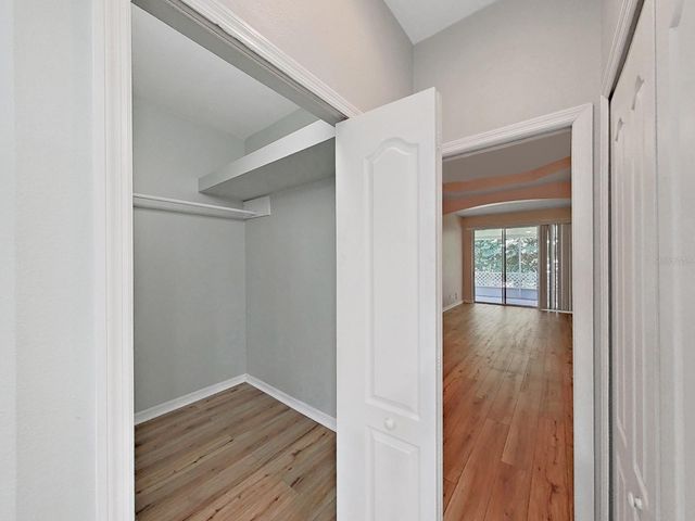 6077 SANDHILL RIDGE DRIVE, Lithia, FL 33547