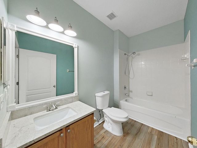 6077 SANDHILL RIDGE DRIVE, Lithia, FL 33547