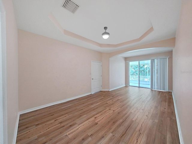 6077 SANDHILL RIDGE DRIVE, Lithia, FL 33547
