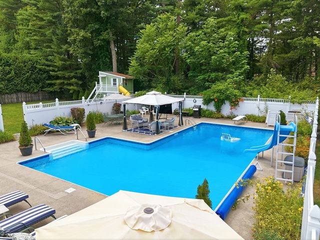 27 Shirley St, Wilbraham, MA 01095