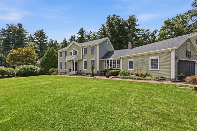 27 Shirley St, Wilbraham, MA 01095