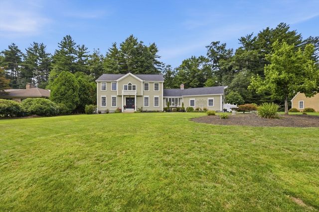 27 Shirley St, Wilbraham, MA 01095