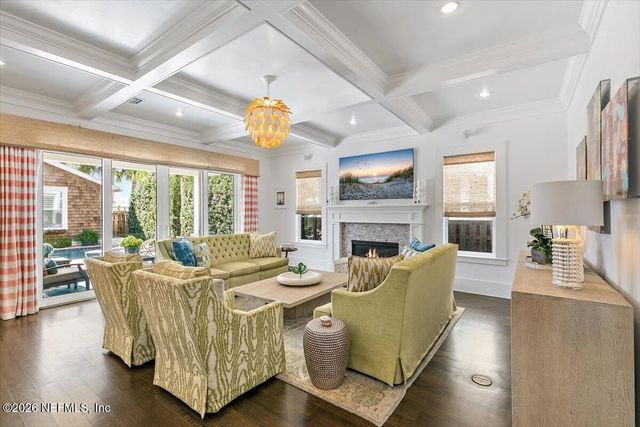 360 5TH Street, Atlantic Beach, FL 32233