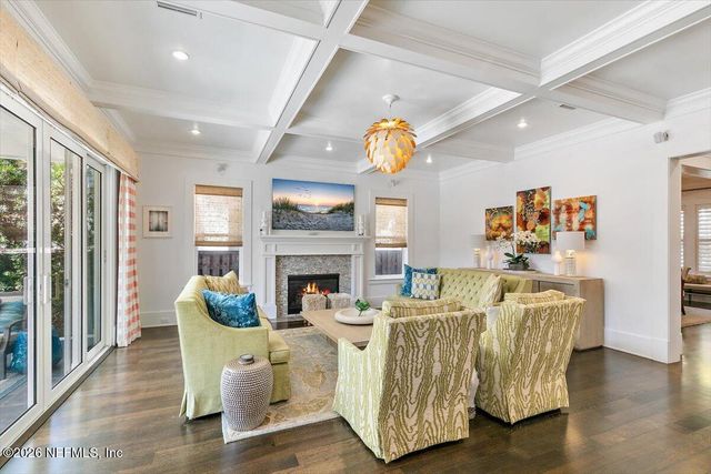 360 5TH Street, Atlantic Beach, FL 32233