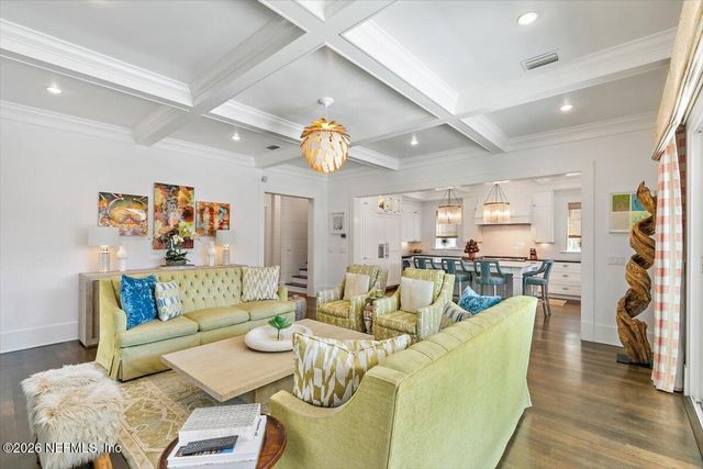 360 5TH Street, Atlantic Beach, FL 32233