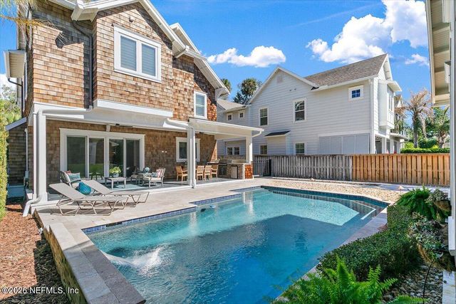 360 5TH Street, Atlantic Beach, FL 32233