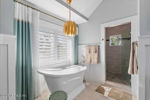 360 5TH Street, Atlantic Beach, FL 32233