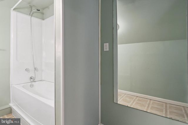 5110 DUVALL DR, Bethesda, MD 20816
