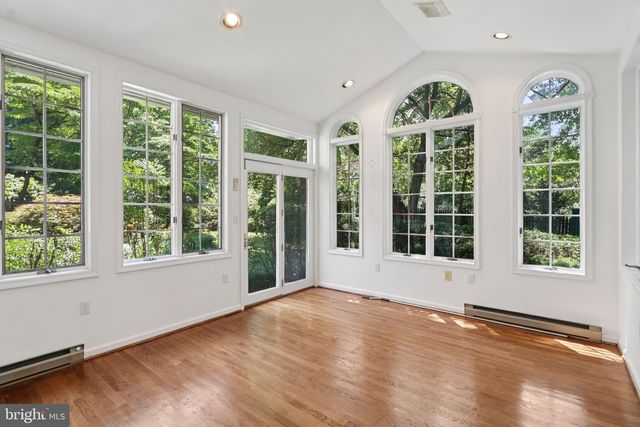 5110 DUVALL DR, Bethesda, MD 20816