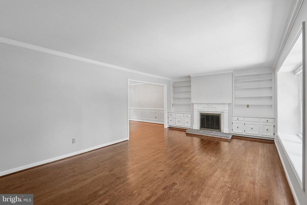 5110 DUVALL DR, Bethesda, MD 20816