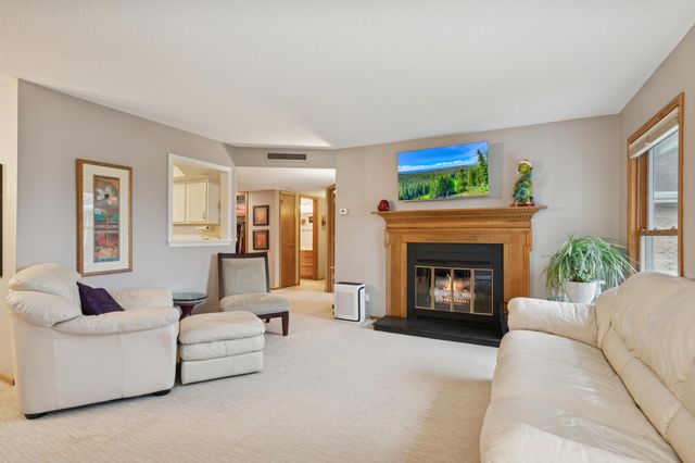 3020 Saint Albans Mill Road 310, Minnetonka, MN 55305